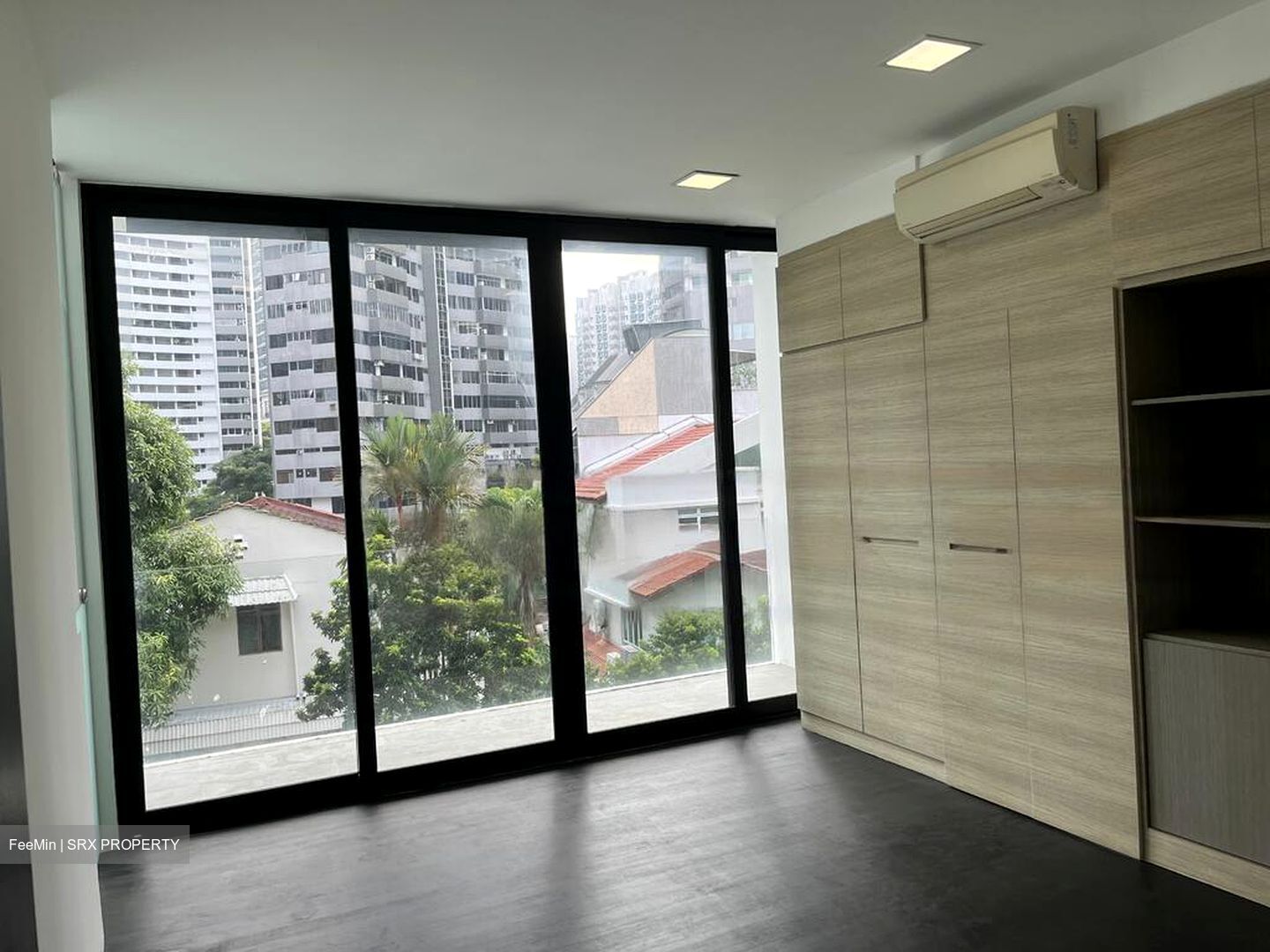 Orchard Road (D9), Terrace #486296001